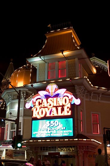 vegasroyale.jpg